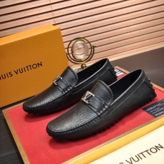 Louis Vuitton Low Shoes